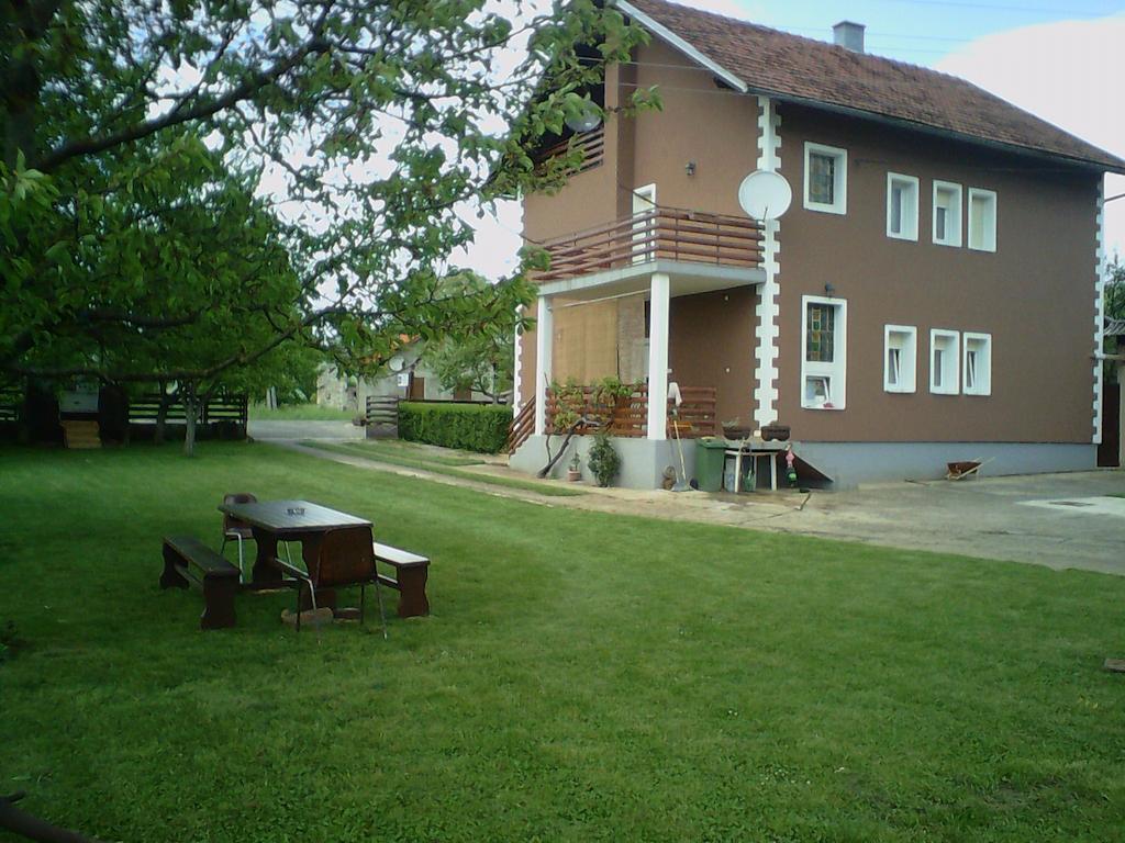Gacka Rooms Vrhovine Quarto foto
