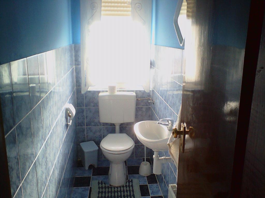 Gacka Rooms Vrhovine Quarto foto